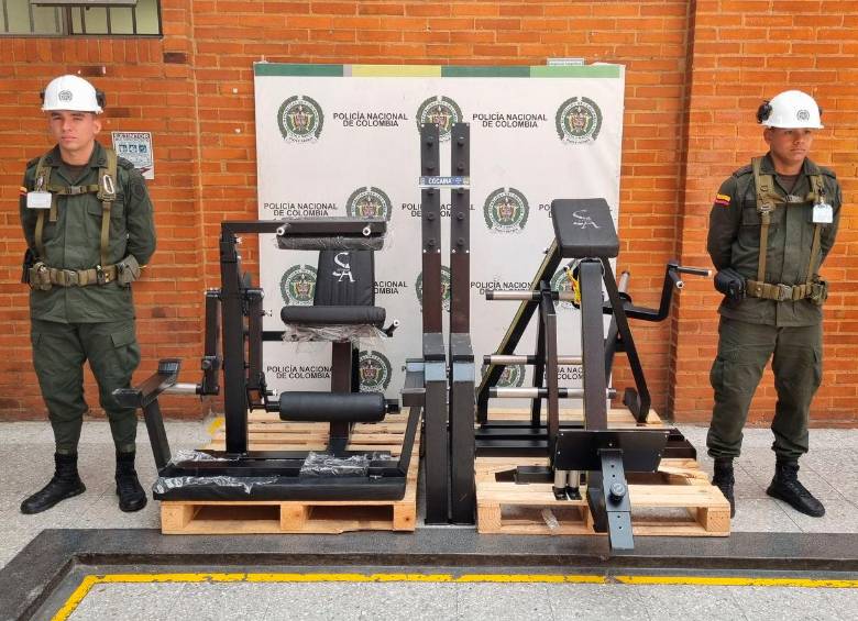 Estas máquinas fueron desarmadas por los policías para recuperar la droga. FOTO: CORTESÍA DE POLICÍA.