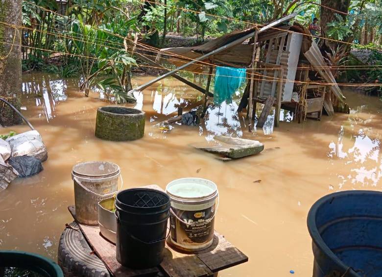 Tres casas sufrieron destrozos considerables; fuera de eso, hubo pérdida de ropa, enseres y comida para por lo menos 50 familias. FOTO CORTESÍA ALCALDÍA