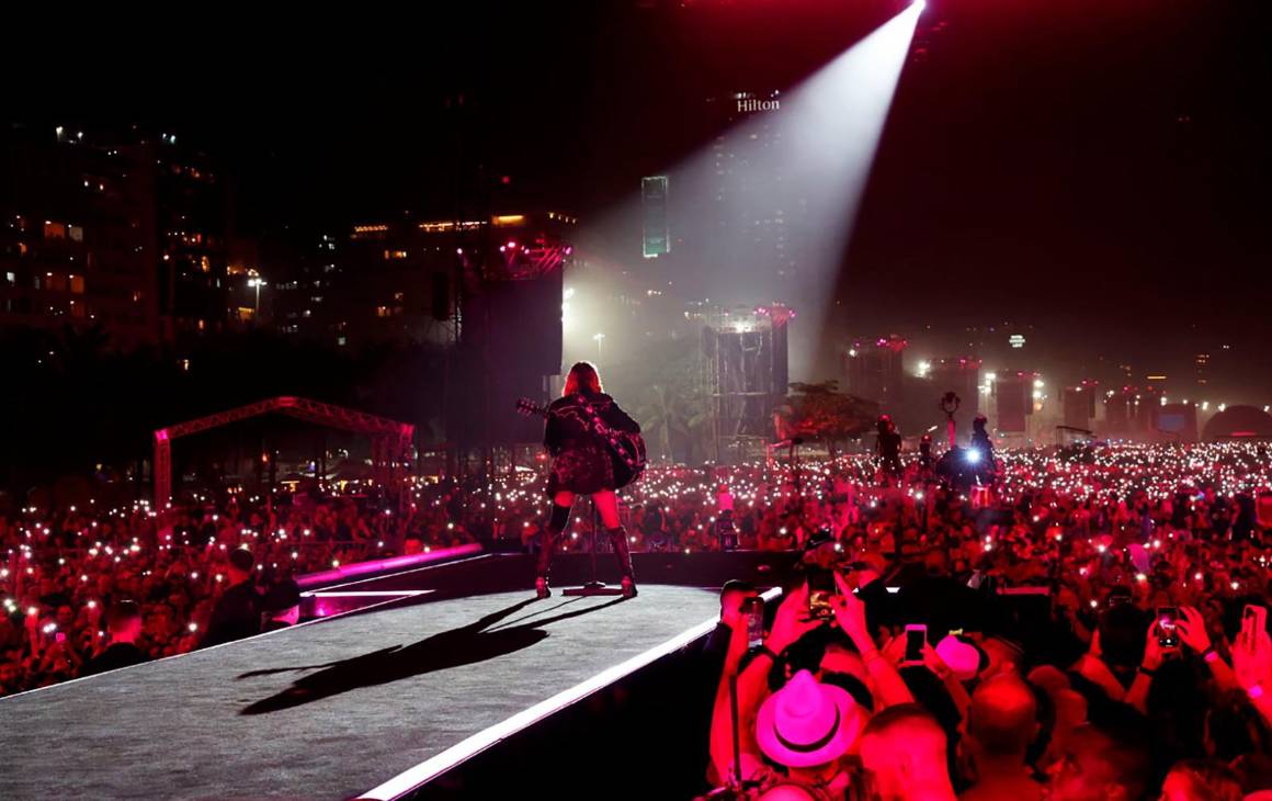 ¿Una diva en decadencia? A Madonna le llovieron críticas por su concierto subido de tono en Brasil 