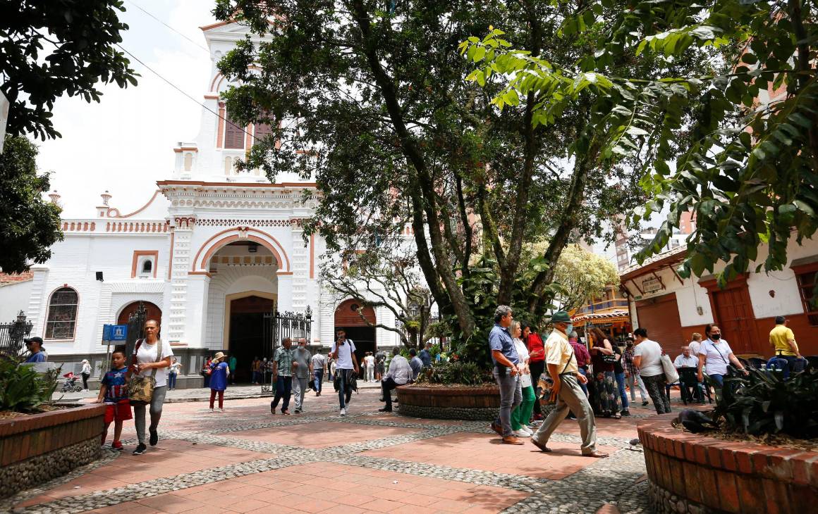 Las calles de Medellín adquieren otro sentido en las páginas de los libros
