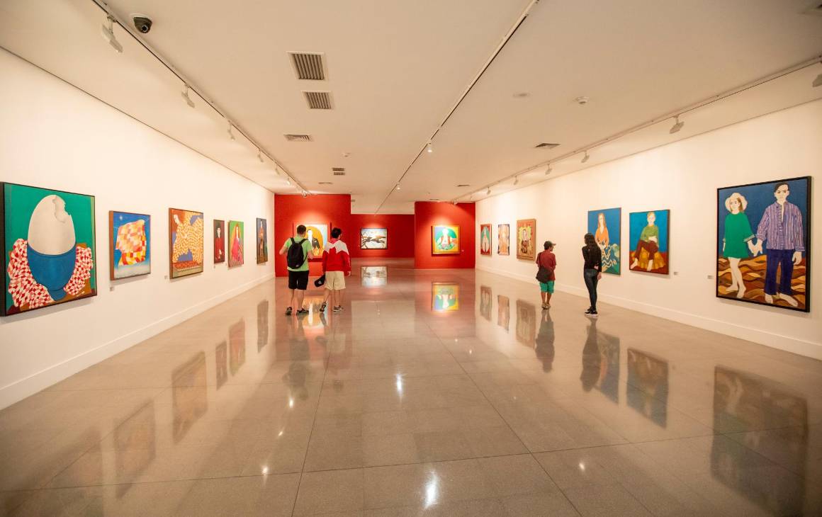 Hasta marzo de este año se puede visitar la exposición Estridencia / Emanaciones, un recorrido en homenaje al centenario del natalicio de la artista Dora Ramírez. Foto: Carlos Velásquez.