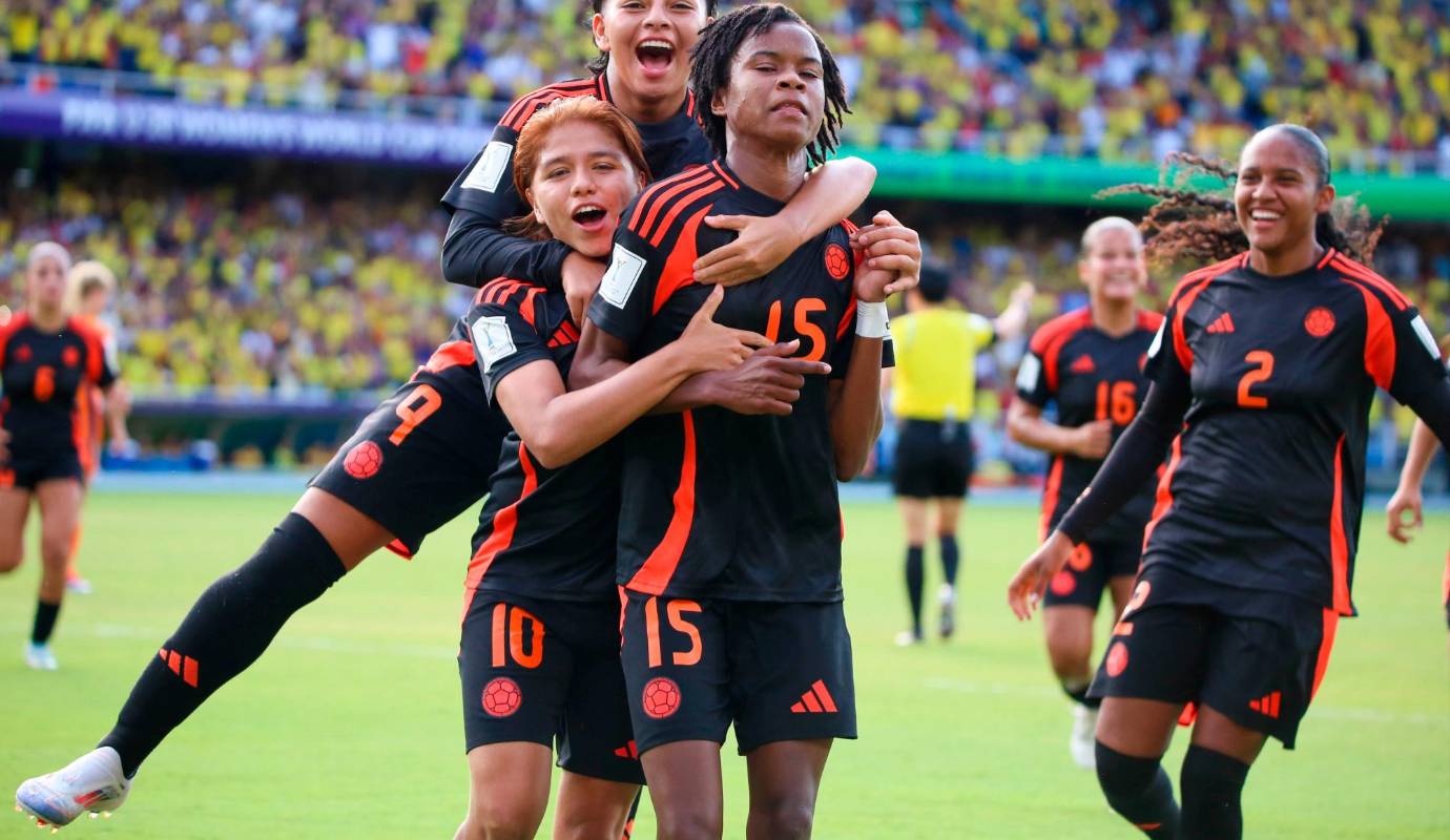 Karla Torres gran figura del partido fue la encargada de marcar los dos goles colombianos. Foto: Colprensa