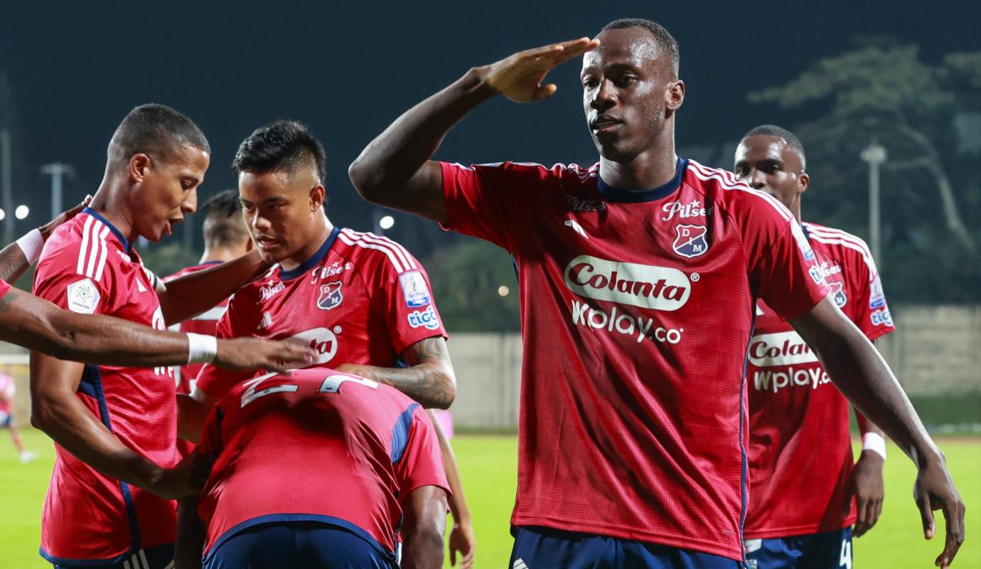 El Deportivo Independiente Medellín (DIM) logró una importante victoria 2-0 sobre el Junior de Barranquilla en el partido de ida de los octavos de final de la Copa Betplay, disputado en el estadio Metropolitano de Itagüí. Foto: Manuel Saldarriaga Quintero.