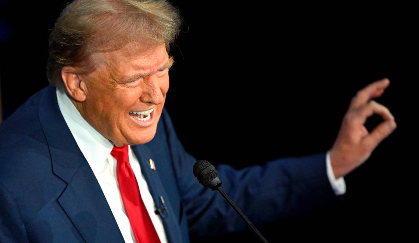 Trump acusó a Harris de ser parcialmente responsable de la política migratoria actual, que él considera uno de los principales problemas. Foto: AFP