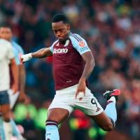 El momento del impresionante zurdazo de Jhon Durán. FOTO @AVFCOfficial