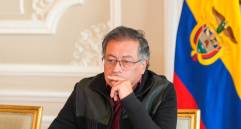 El presidente Gustavo Petro luce solitario en la segunda mitad de su gobierno que culmina en 2026. FOTO el colombiano