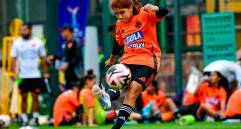 La Selección Colombia se mide a Corea del Sur en el estadio Pascual Guerrero, la delantera Gabriela Rodríguez es una de las titulares indiscutidas del equipo que dirige Carlos Paniagua. FOTO cortesía fcf