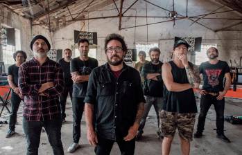 La Vela Puerca fue fundada en 1995 y está integrada por Sebastián Teysera (voz), Nicolás Mandril Lieutier (bajo), Sebastián Cebreiro (voz), José Pepe Canedo (batería), Rafael Di Bello (guitarra), Santiago Butler (guitarra), Carlos Coli Quijano (saxo), Alejandro Piccone (trompeta) y Diego Méndez (teclados). FOTOS Cortesía y Manuel Saldarriaga 