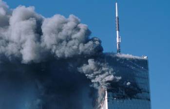 El 11 de septiembre, dos aviones impactaron contra las Torres Gemelas ubicadas en el World Trade Center, en Nueva York. Foto: Getty Images
