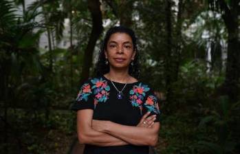 Astrid Liliana Angulo Cortés es artista plástica y con su arte se ha dedicado a luchar por el pueblo afrocolombiano. En su trabajo artístico ha explorado las formas de representación de la mujer negra en la cultura contemporánea con visiones de género, raza e identidad. Foto: Cortesía