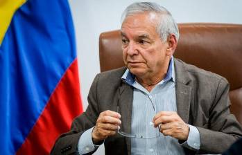 El ministro de Hacienda, Ricardo Bonilla, dijo que el Gobierno no se moverá del monto de $523 billones en el presupuesto para 2025. FOTO COLPRENSA