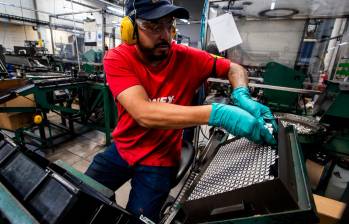 La empresa se centró en la fabricación de pilas para reproductores de audio estéreo, en los 70. FOTO Julio herrera