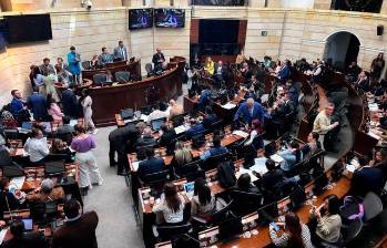 Las comisiones económicas del Congreso negaron el monto del Presupuesto de Colombia 2025. FOTO COLPRENSA