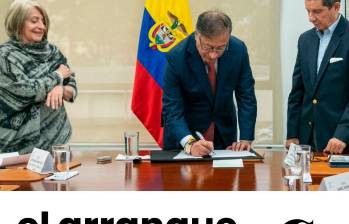 Petro pidio US100 millones de crédito