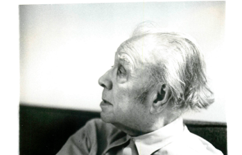Borges se convirtió en autor de culto en Latinoamérica, por eso ha sido suplantado y se le atribuyen textos que nunca firmó. FOTO ARCHIVO