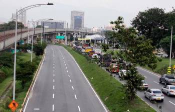 Una de las vías que estará cerrada en un tarmo el domingo será la Avenida Regional. FOTO ARCHIVO