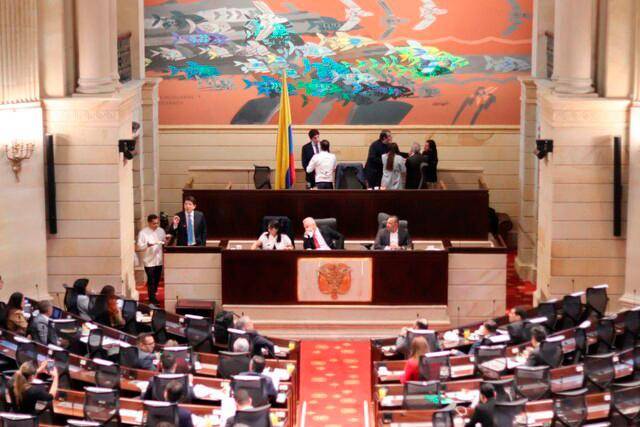 Este miércoles se debatió el monto del Presupuesto de Colombia para 2025, en comisiones económicas del Congreso. FOTO COLPRENSA 