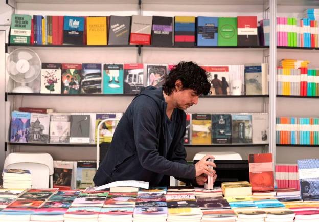 “Las ferias del libro son la oportunidad de ponerle cara a los lectores”