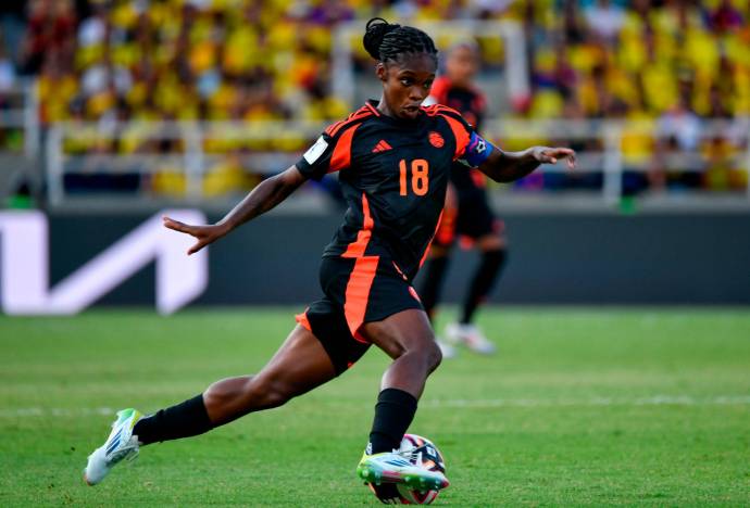 Desde el inicio del partido, Colombia mostró una actitud ofensiva, presionando con intensidad y generando varias oportunidades claras de gol con Linda Caicedo. Foto: Colprensa