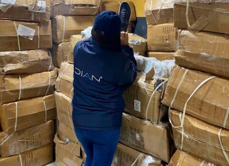 En agosto, la Dian realizó 1.397 aprehensiones de mercancía. FOTO COLPRENSA