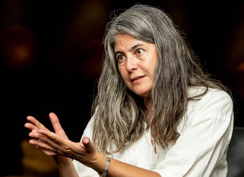 Selva Almada es uno de los referentes de la actual literatura argentina. Su libro Chicas muertas es uno de los títulos de consulta del feminismo en la región. FOTO Jaime Pérez.