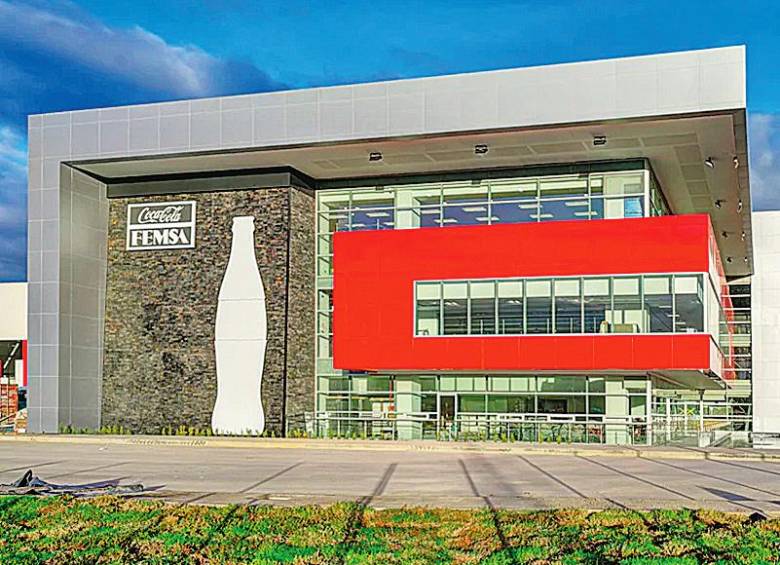 Coca-Cola Femsa reabastece el 100% de agua que utiliza