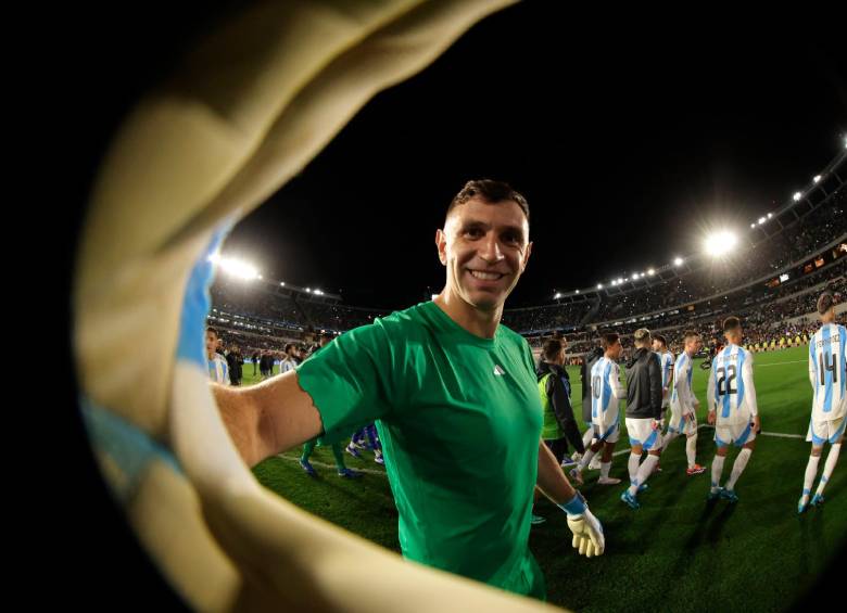 Dibu Martínez, referente de Argentina, a la que ha sacado campeona mundial y de Copas América. FOTO X-SELECCIÓN ARGENTINA