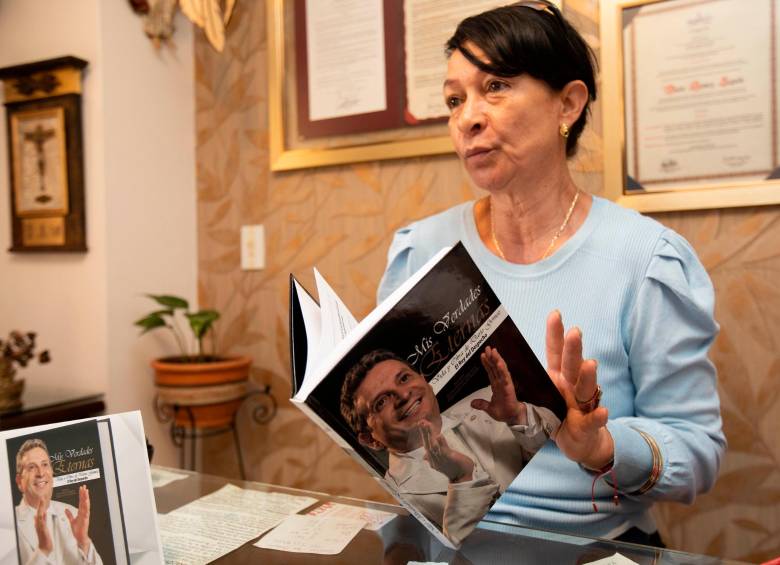 Imagen de Olga Lucia Arcila, exesposa y manager de Darío Gómez, coautora del libro sobre el llamado Rey del despecho. FOTO: Esneyder Gutiérrez