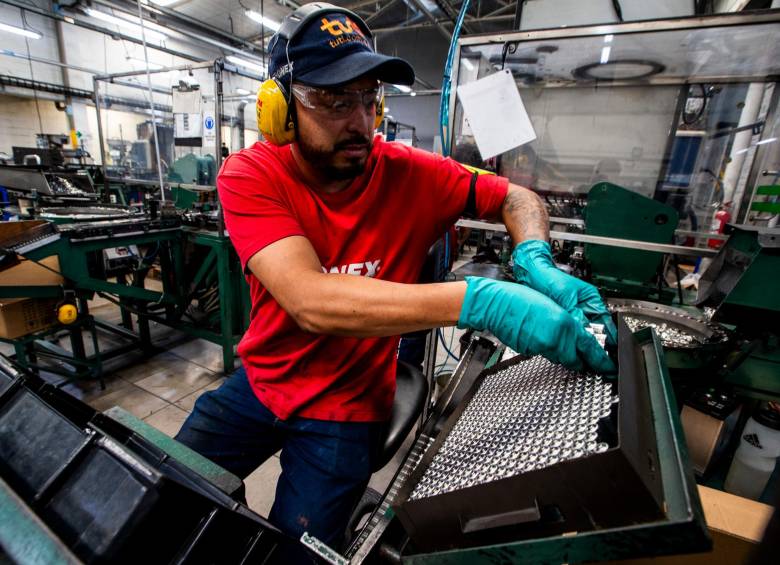 La empresa se centró en la fabricación de pilas para reproductores de audio estéreo, en los 70. FOTO Julio herrera