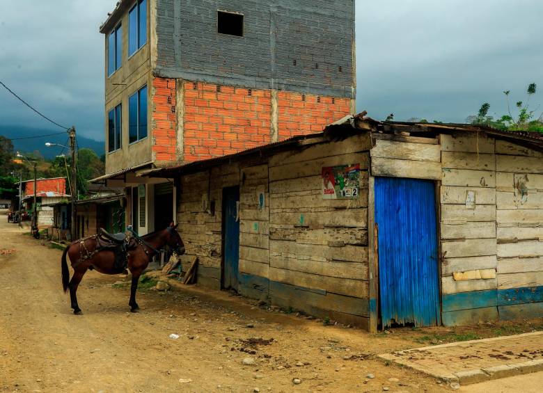 Uno de los problemas que en Colombia es que se sigue llegando al campo con viviendas que no responden a las necesidades culturales, geográficas y climáticas de esas poblaciones.