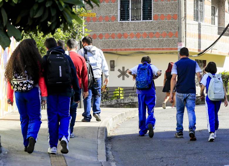 La Corte Constitucional falló a favor de un padre de familia que buscaba que en el colegio de su hija no le impusieran credos de otras religiones diferentes a las de ella. Foto: Jaime Pérez Munévar