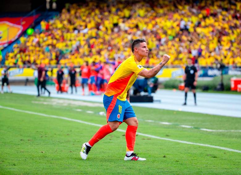 James Rodríguez convirtió la acción de penal en gol. FOTO: Juan Antonio Sánchez