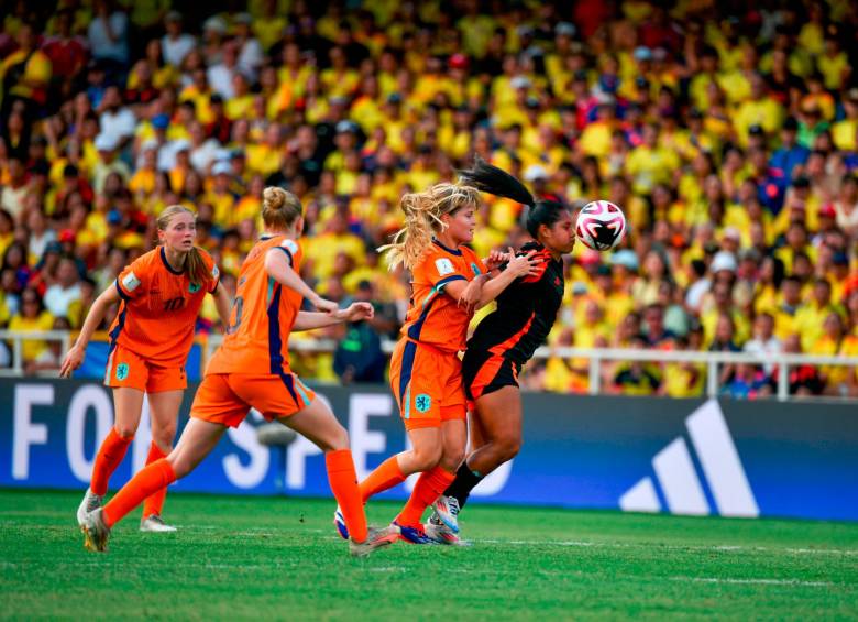 El partido entre Colombia y Países Bajos fue bastante disputado. FOTO FCF