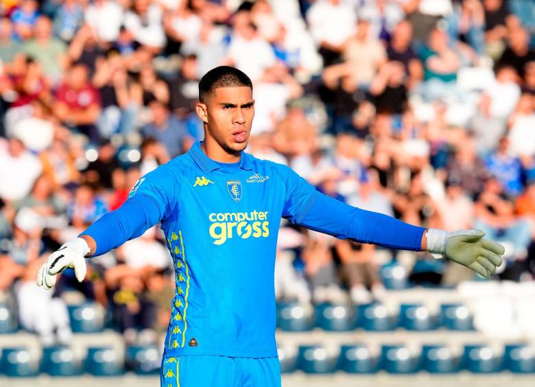 Devis Vásquez recibió el premio a la figura del partido. FOTO:GETTY