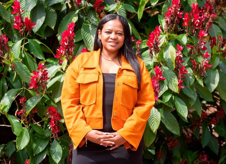 Susana Palacios David es la nueva gerente de la Orquesta Sinfónica de Eafit. La paisa regresa a Medellín luego de pasar por varias dependencias estatales relacionadas con la cultura y el arte. Foto: Esneyder Gutiérrez. 