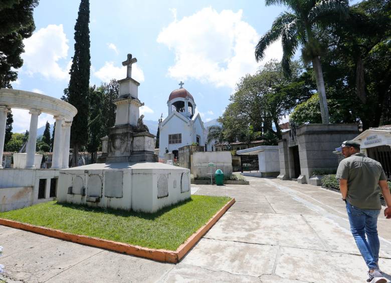Las calles de Medellín adquieren otro sentido en las páginas de los libros