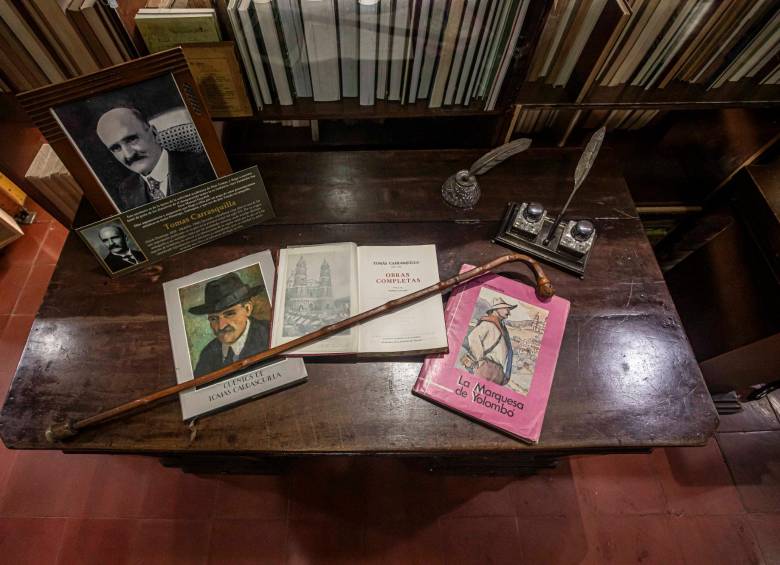 Verdaderas joyas históricas se conservan en la biblioteca. FOTO Carlos Velásquez 