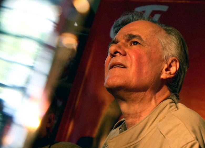 El autor colombo-mexicano publicó la obra originalmente en 2001 y le valió el Premio Rómulo Gallegos. FOTO Juan Manuel Barrero-Colprensa